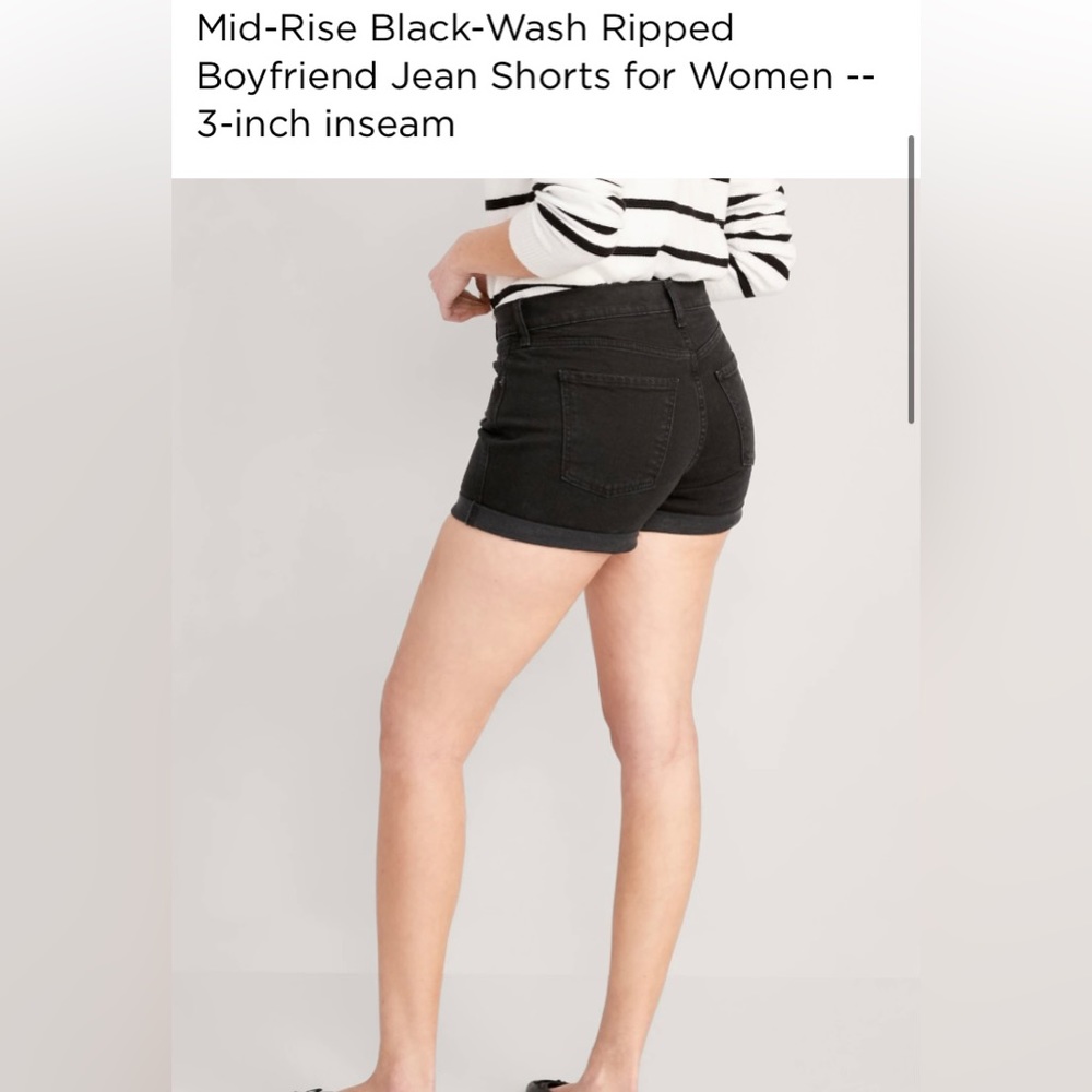 NWT black mid rise boyfriend short